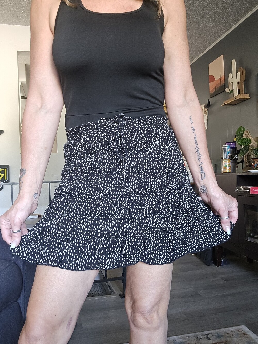 Kirious Black and white mini skirt